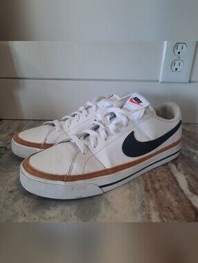 Nike Men's 10.5 Court Legacy Desert Ochre White/Gum, DH3162-100